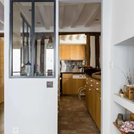 Apartment Apartement Stendhal In Saint-Germain-Des-Pres Paris